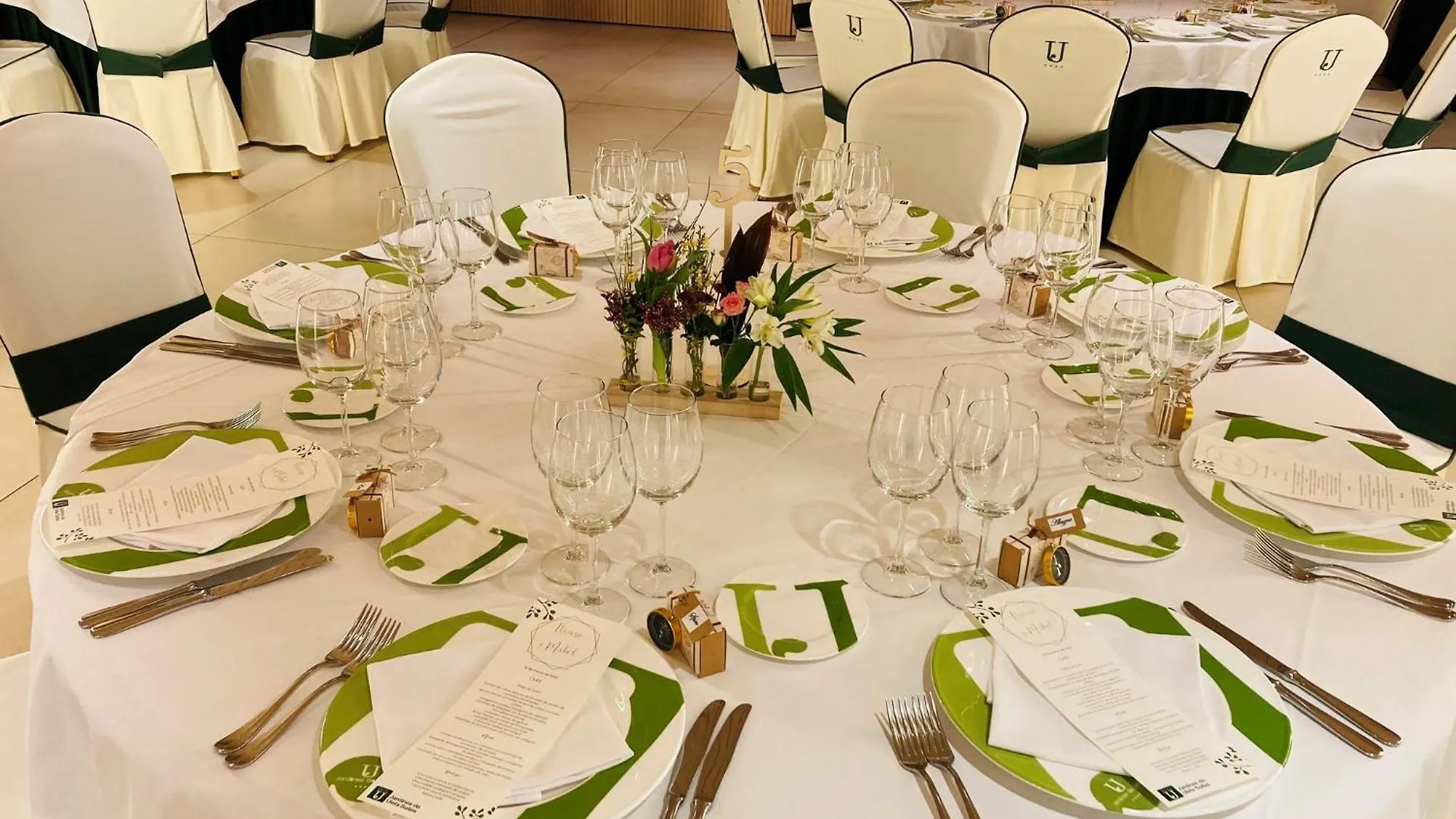 Sercotel Jardines de Uleta Suites Vitoria