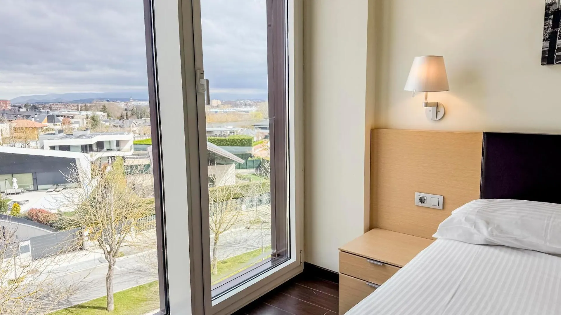 Aparthotel Hotel Jardines De Uleta Suites Vitoria-Gasteiz